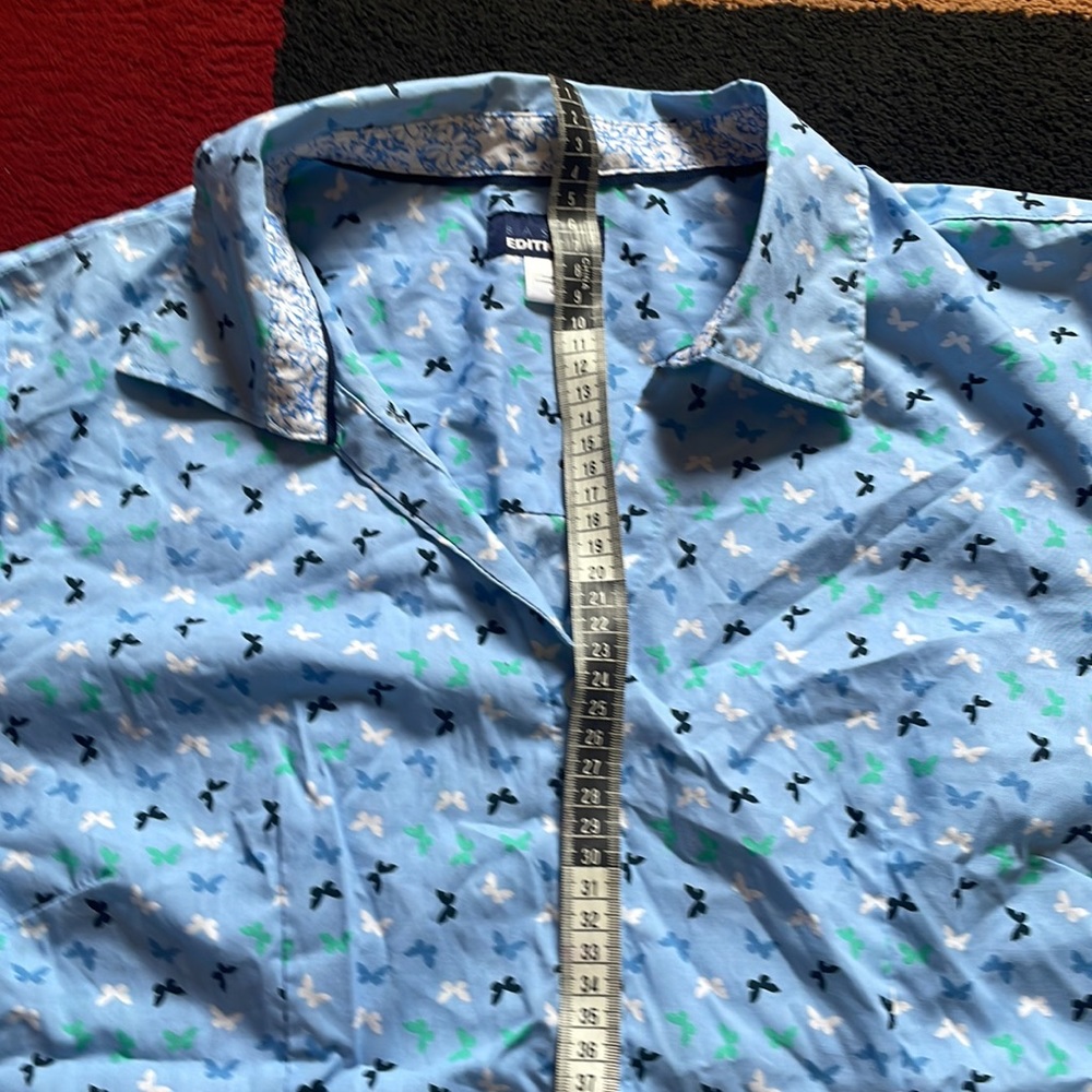 ⚡️⚡️Butterfly button down top - Picture 8 of 12